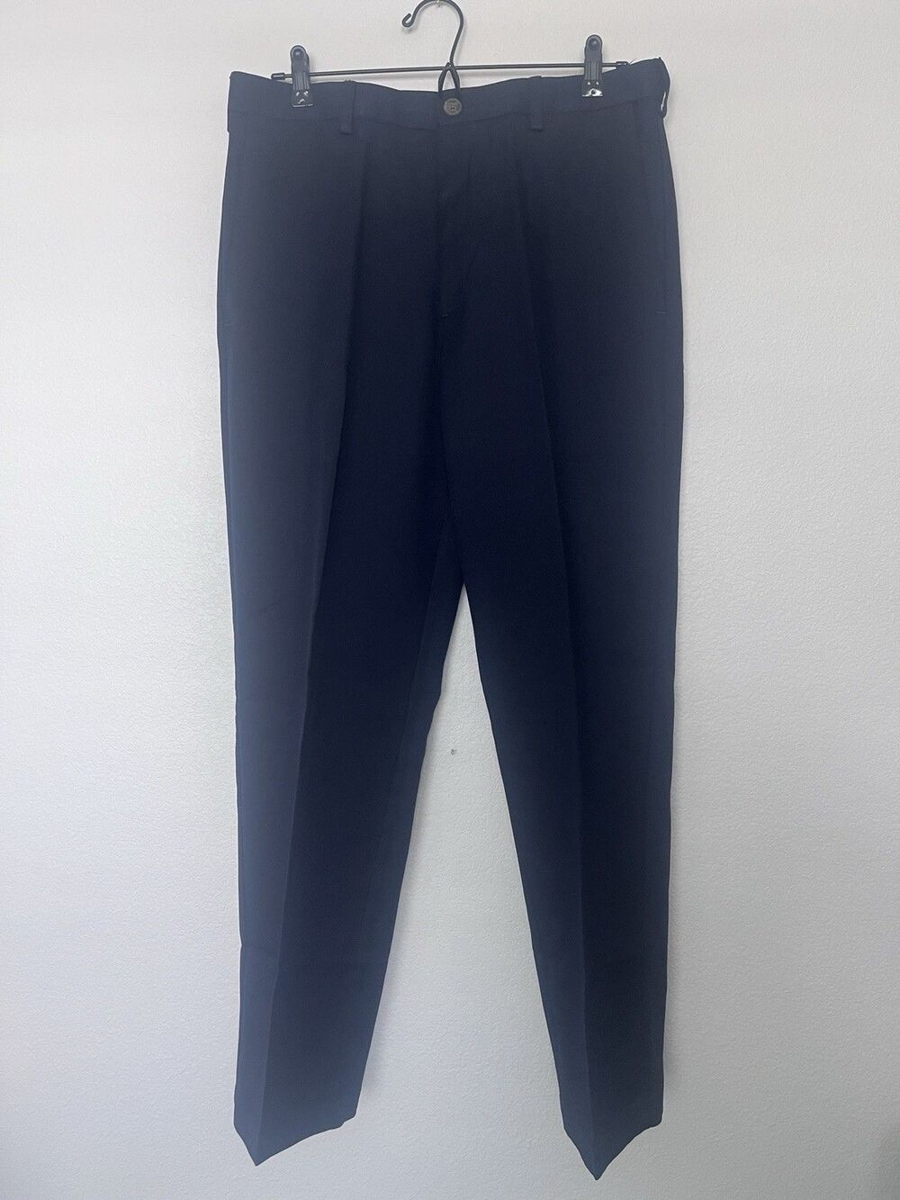Haggar Cool 18 Men’s Classic Fit Flat Front Straight Leg Pants Navy 34/30